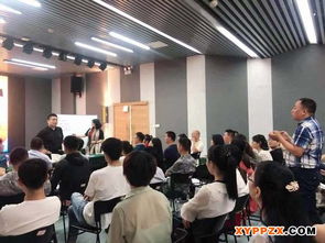 信陽(yáng)創(chuàng)新匯第十期會(huì)員見(jiàn)面會(huì)圓滿舉辦，聚焦互聯(lián)網(wǎng)銷售新趨勢(shì)